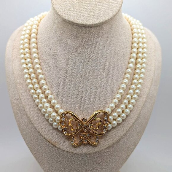 Vintage AVON Triple Strand Necklace Butterfly Pendent Faux Pearl - Picture 1 of 10